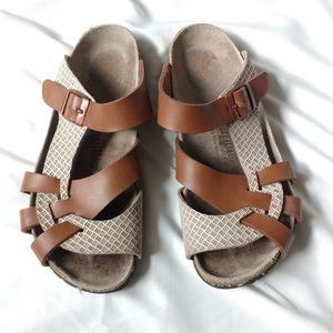 Papillio Birkenstocks!
